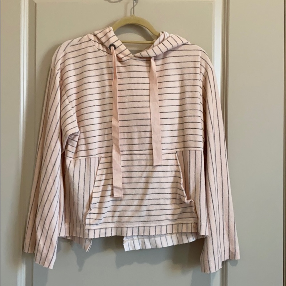 Cloth and Stone sweatshirt pink